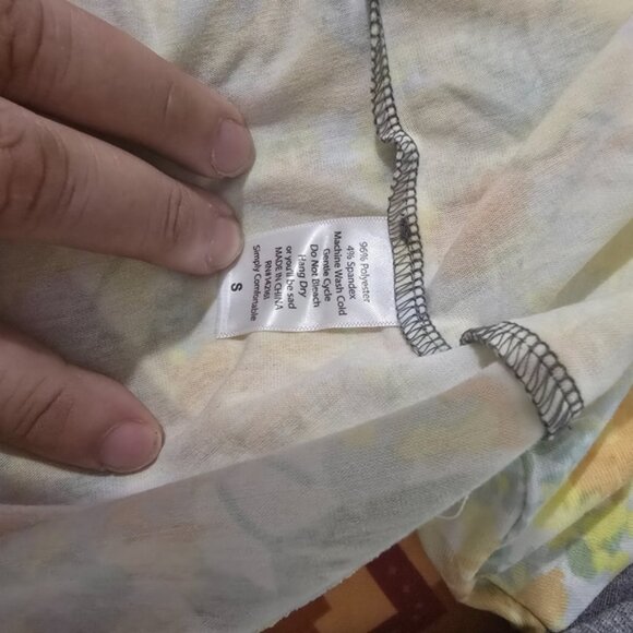 Lularoe Randy Tee - Picture 2 of 2